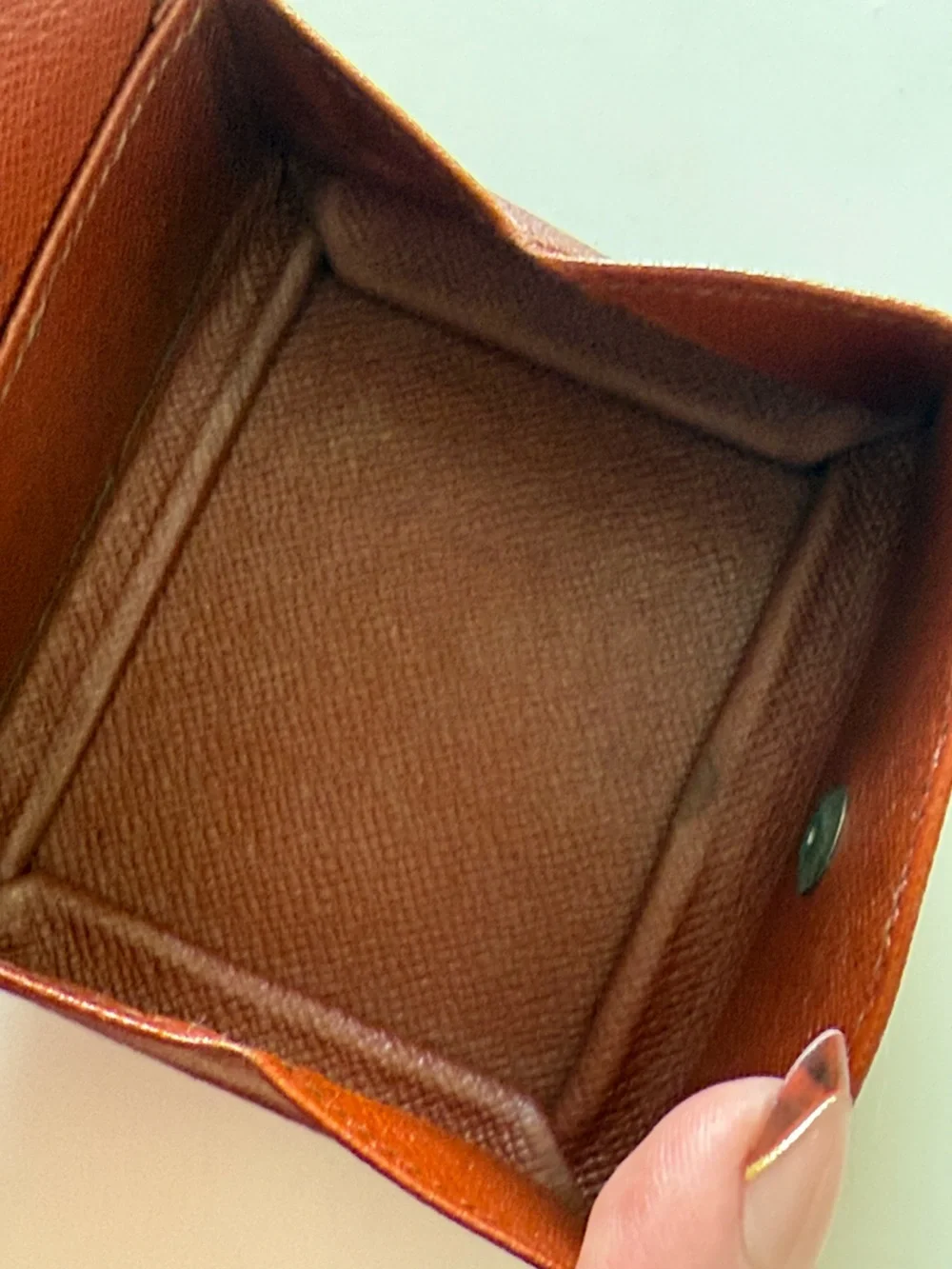 Louis Vuitton Porte Monnaie Boîte Coin Purse Epi Leather Kenyan Fawn France